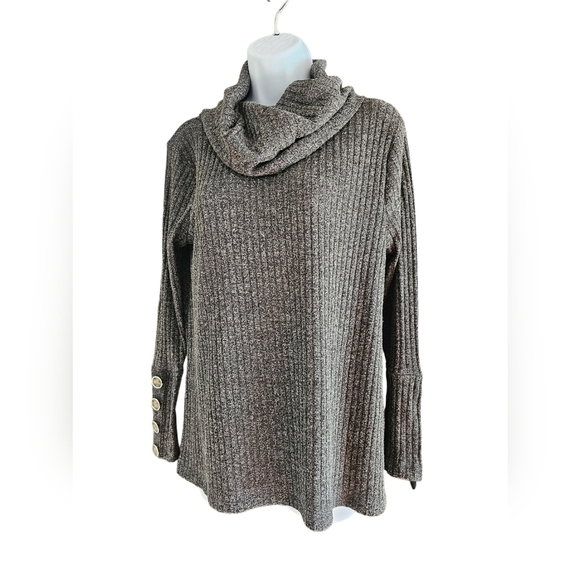 NWOT 89th + Madison size medium gray sweater buttons - Picture 1 of 2
